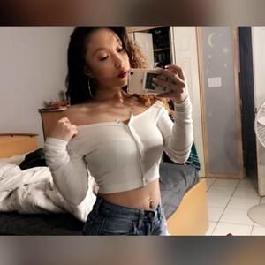 Meet your Posher, Madelyn